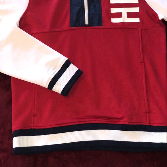 Brand New Tommy Hilfiger Sweater - Picture 7 of 8